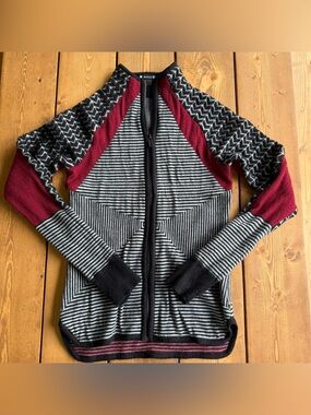 Smartwool Marled full zip sweater in Burgundy, black cream XS